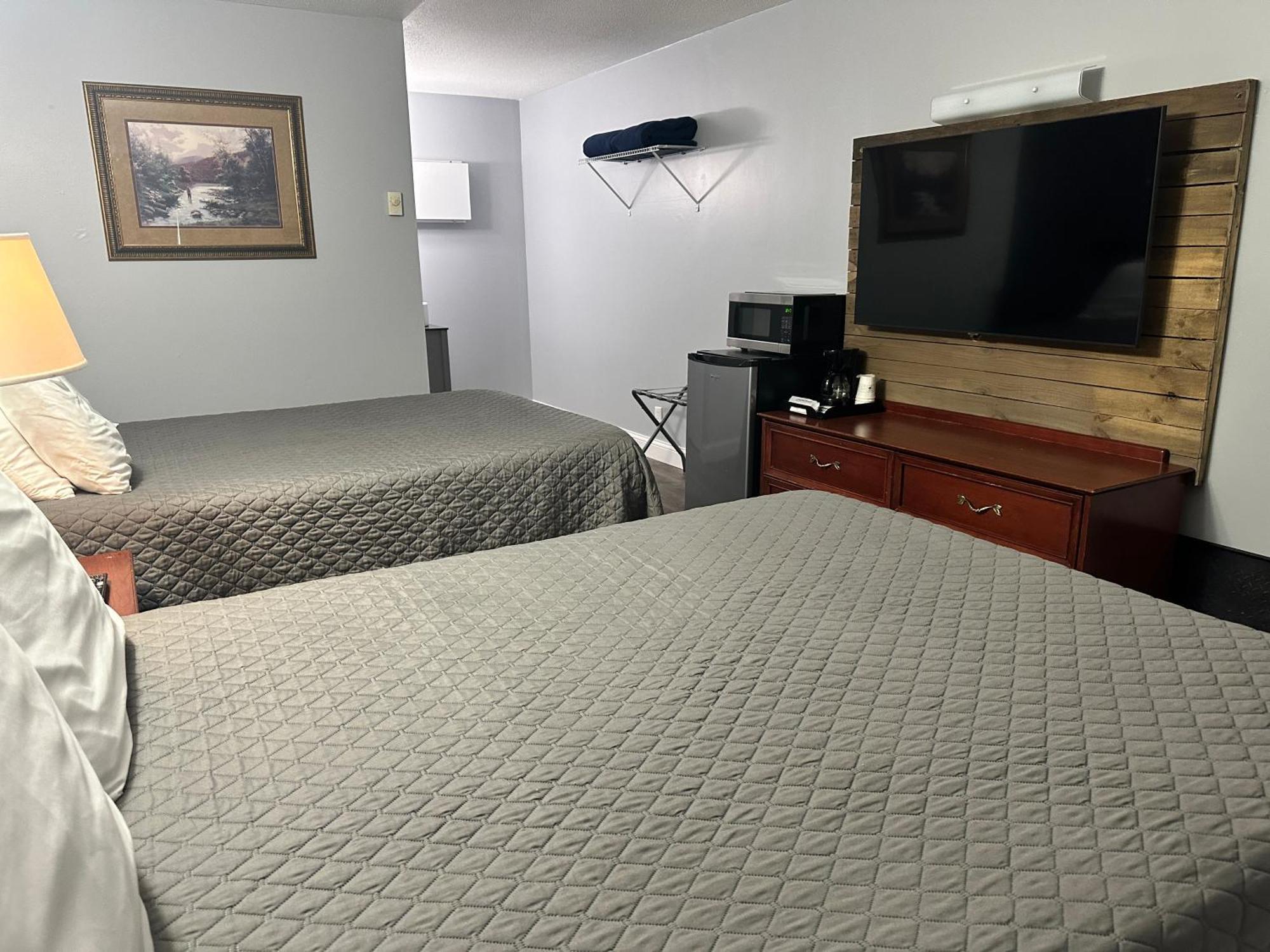 Pelican Motel Pelican Rapids Esterno foto